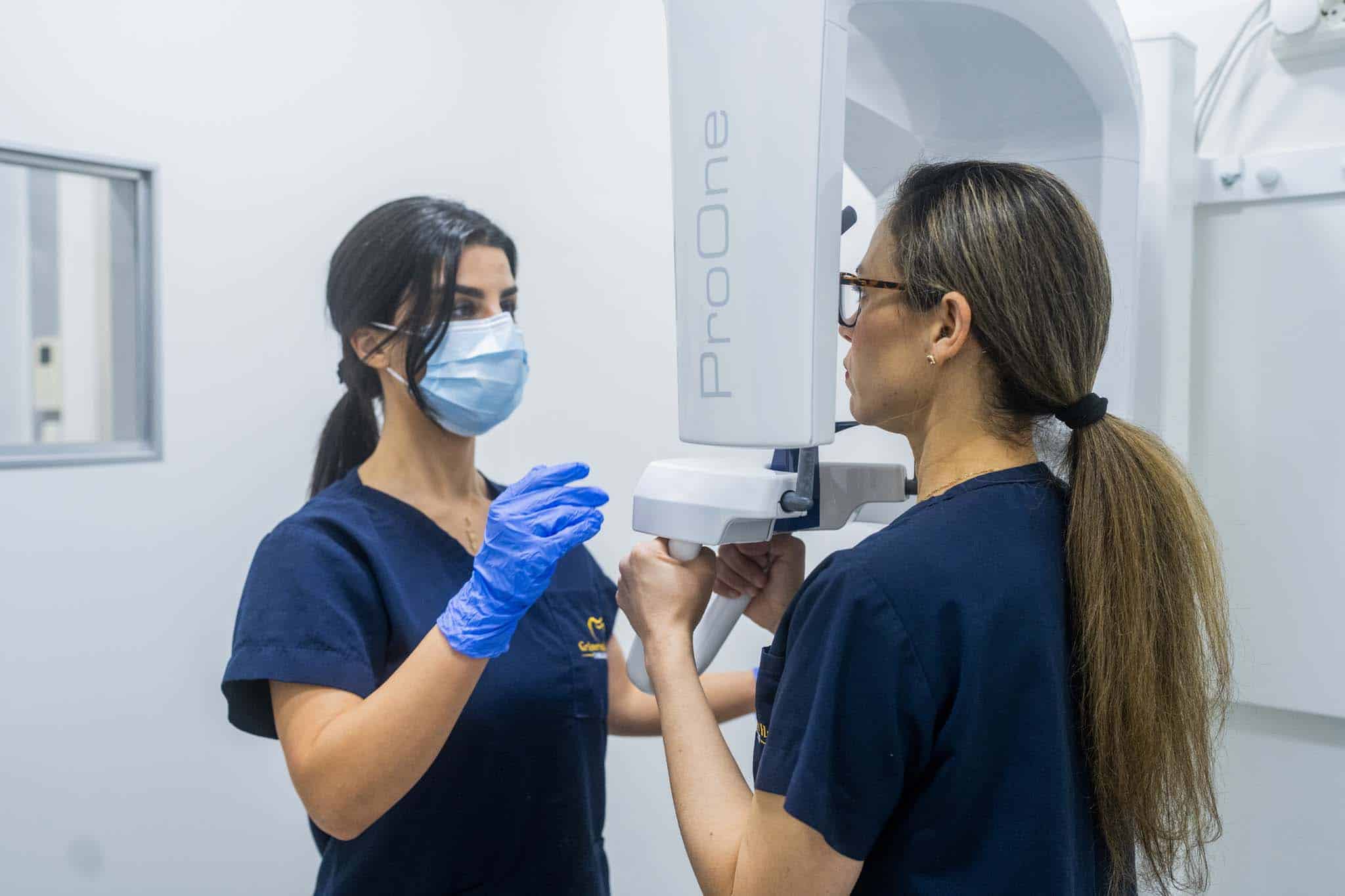 Usynlig tannregulering med Invisalign – konsultasjon med informasjon om usynlig tannregulering pris og behandling